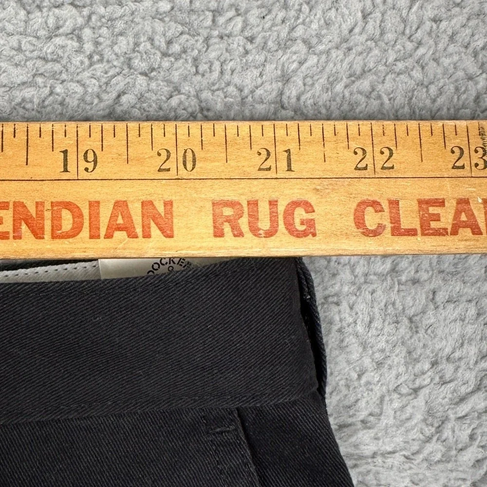 NEW Dockers Shorts Mens 42 Black Khakis Classic Fit Chino Flat Front Casual Logo